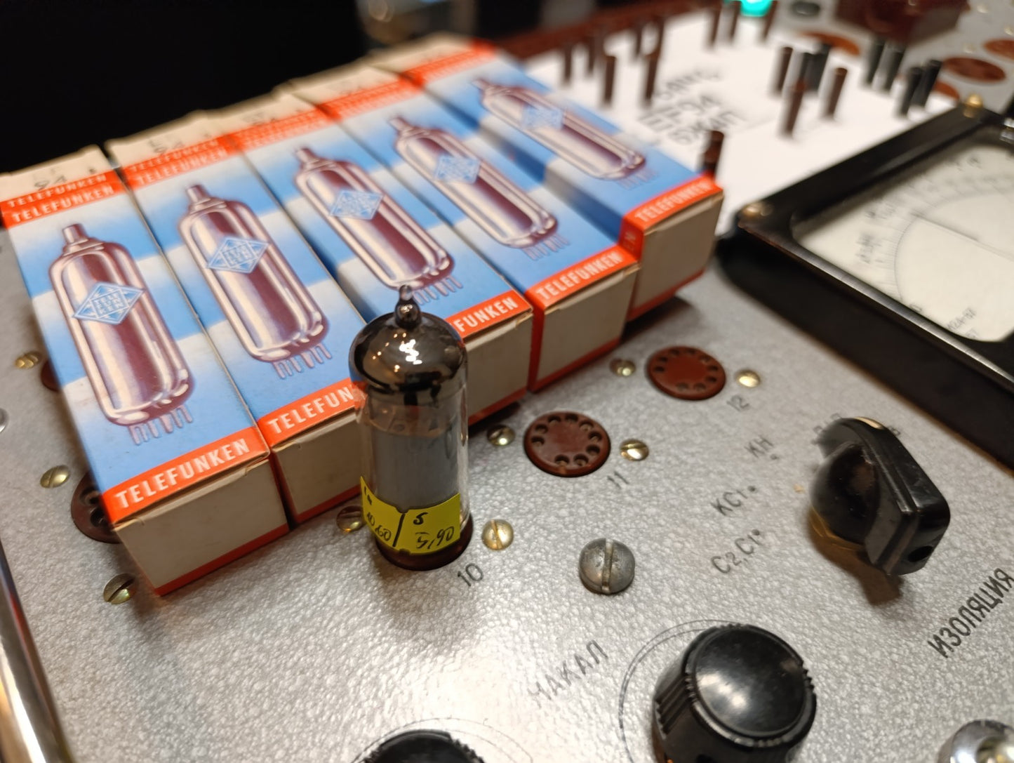 TESTED 1Pcs. EF94 Telefunken print 6AU6 tube NO diamond NIB NOS