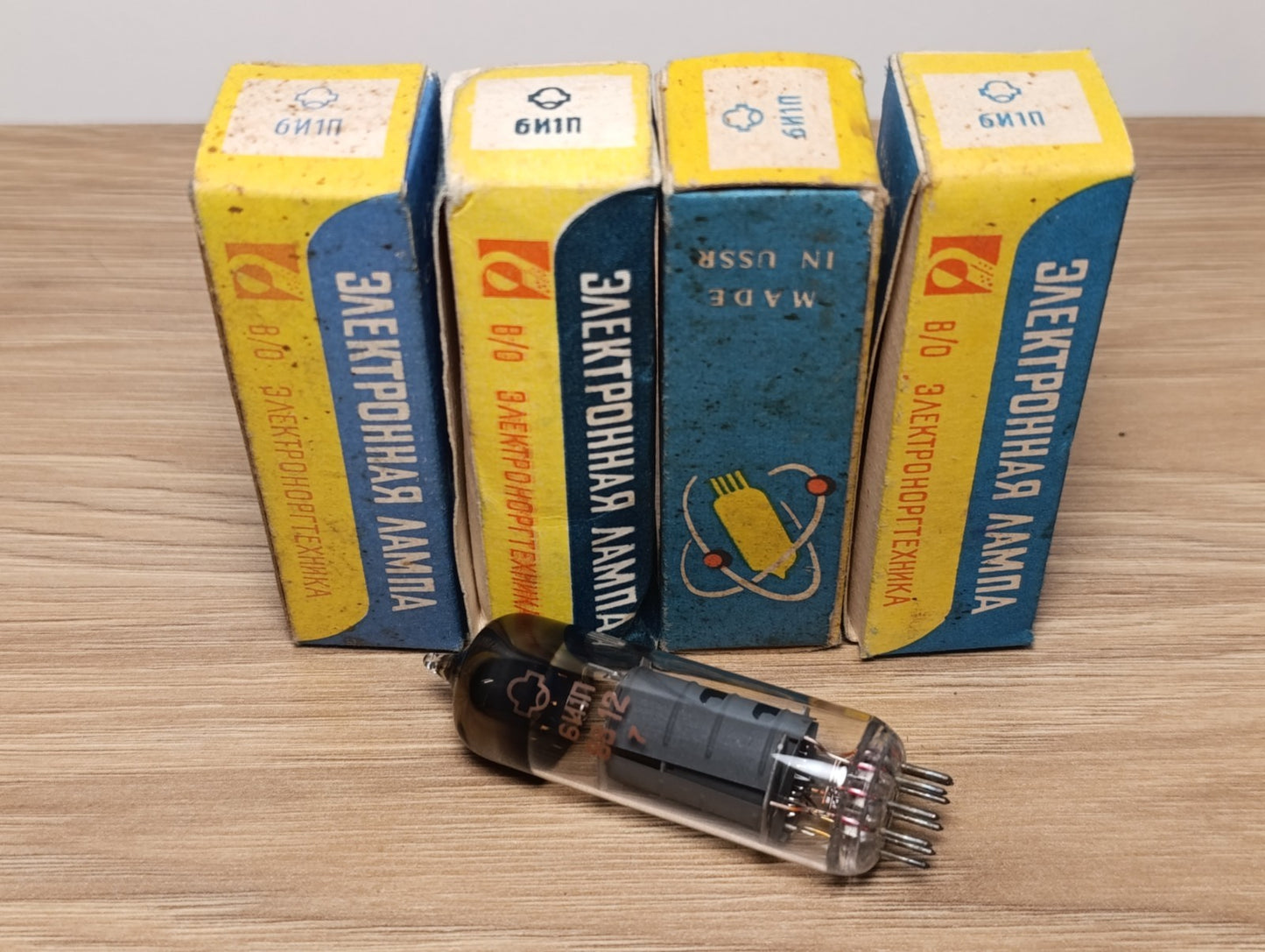 4pcs. 6I1P 6И1П TRIODE HEPTODE TUBES = ECH81 6AJ8 NOS Soviet NEW NOS 70-80's