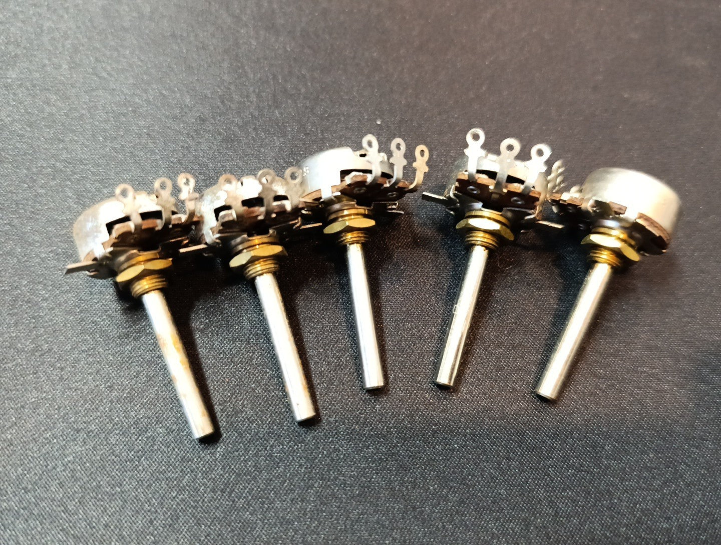5Pcs. Potentiometer LESA 220KA Vintage Aircraft Ham radio NEW variable resistor