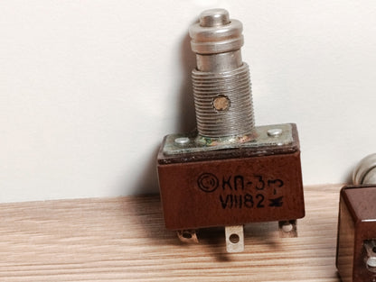 (2Pcs LOT) Toggle SWITCH KP-3 Made in USSR NOS backelite NEW