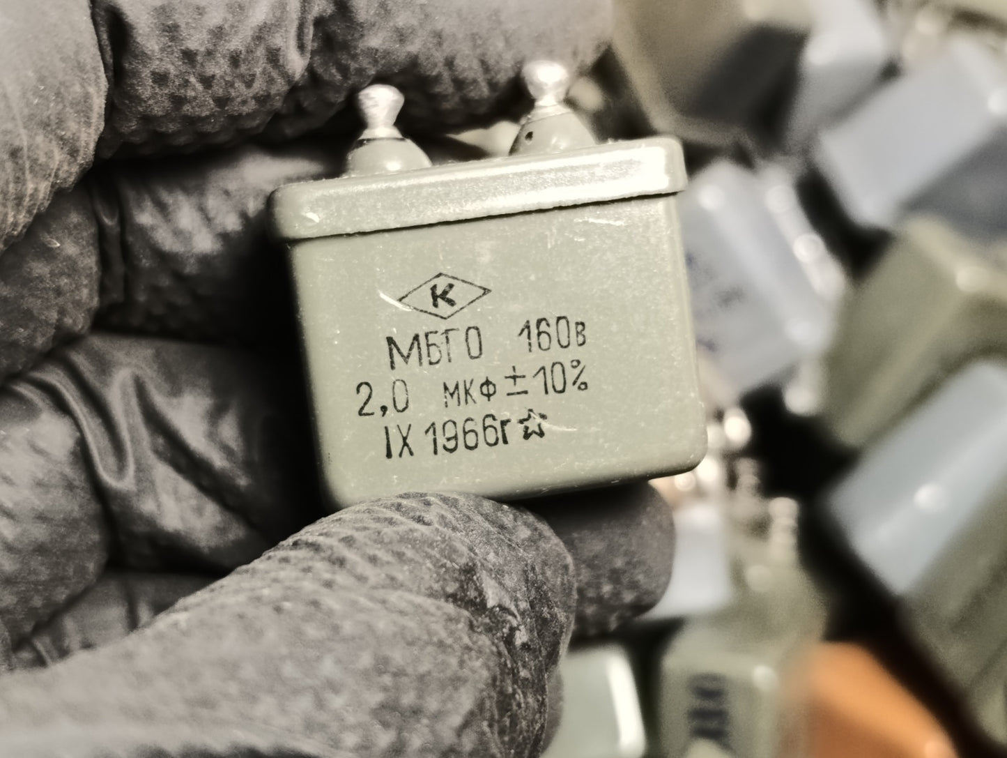 4Pcs. 2uF 160 V RUSSIAN PAPER IN OIL PIO AUDIO CAPACITORS MBGO МБГO NEW