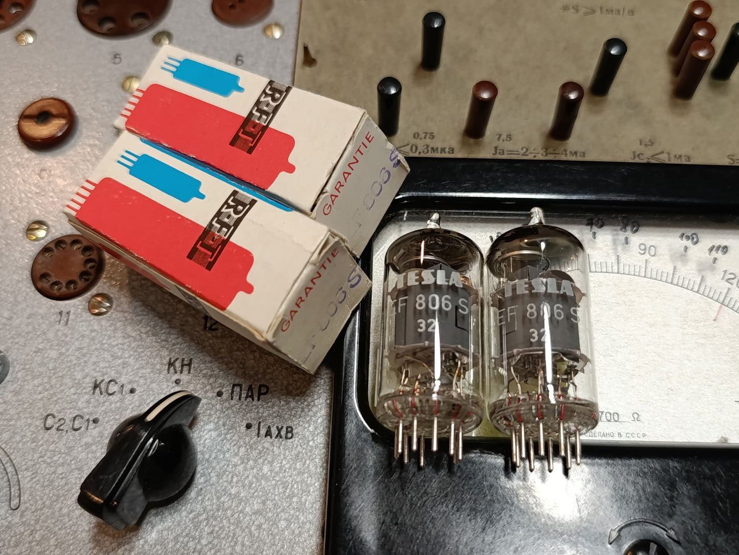 MATCHED 100% Pair TESLA EF806s  = EF86 = 6267 NOS NIB