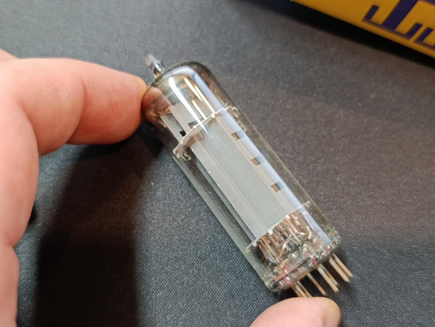 Lorenz ITT EL86 EL 86 6CW5 Vacuum Amp Pentode NOS NIB (1Pcs.)