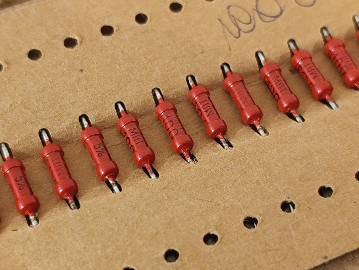 200Pcs. LOT NOS/ NEW 100 Ohm 0.5W 5% MLT resistor Russian military grade