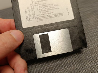 Microsoft Windows 98 Boot Disk 1.44MB Floppy X04-80322 1981-1998  LA7400