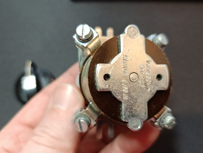 (1Pcs.) SANTON J65H 6.65.H Rotary Selector Switch 16A/380V SRP-123 NOS NEW