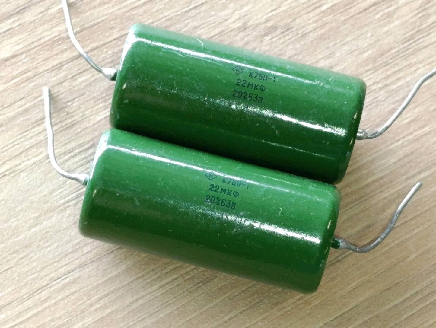 Lot of 2 pcs K76-1 22uf mkf  63V New 20% Lacquer film capacitors K76 audio