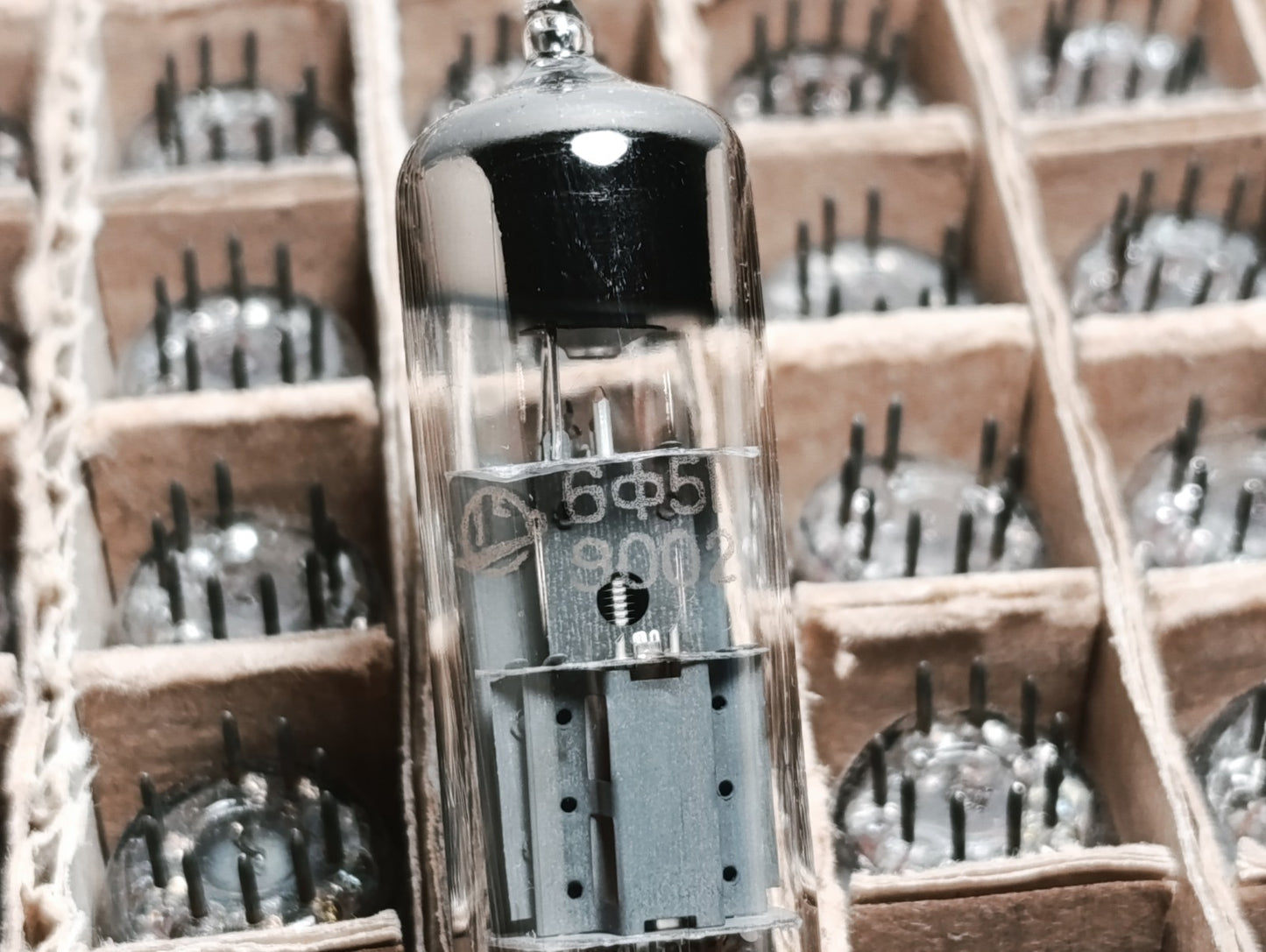 10 Pcs. LOT 6F5P (6VG8, ECL85) NEW TRIODE PENTODE VACUUM TUBE NOS