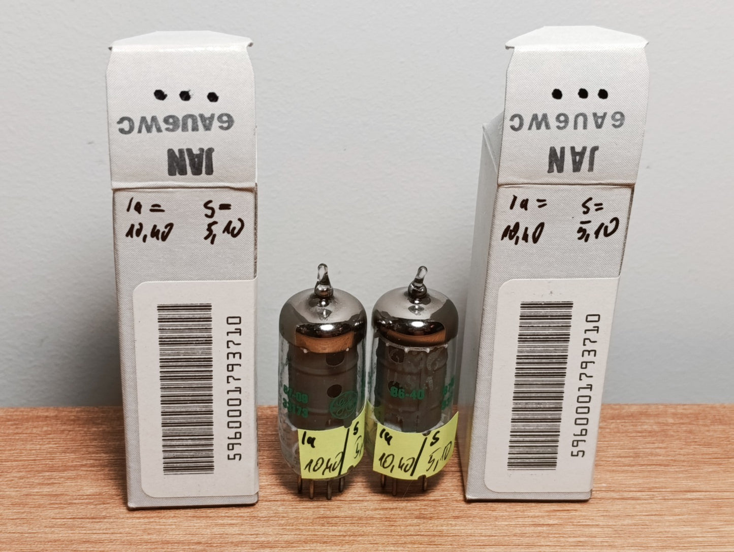 PAIR Matched NOS 6AU6WC GE ~  6AU6 EF94 Mic General Electric Co. USA made