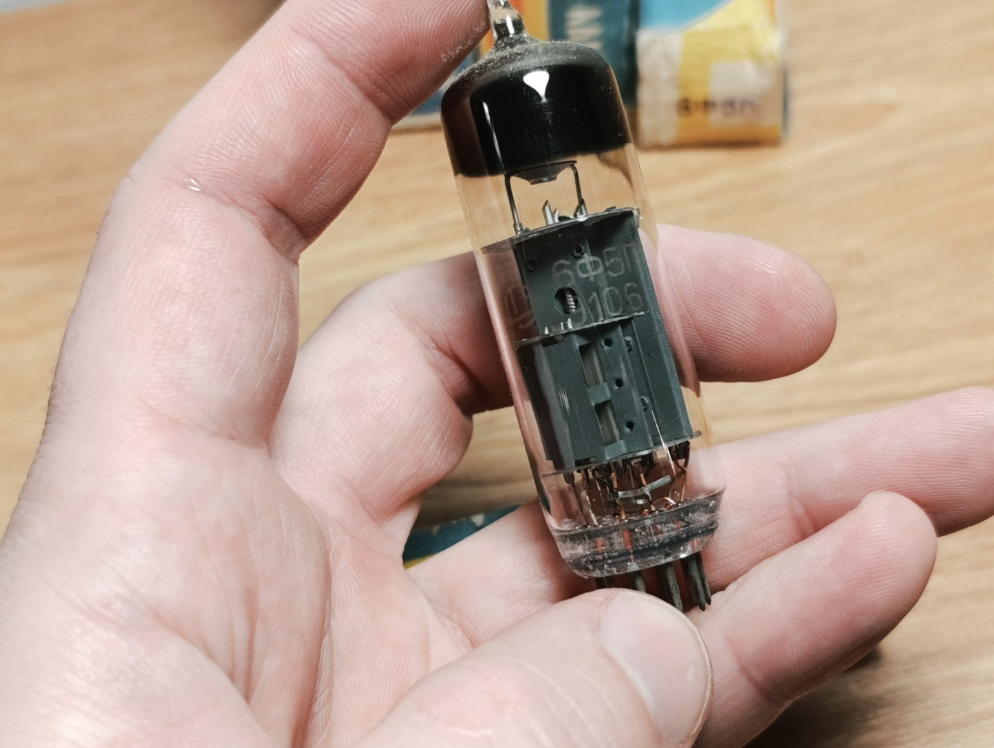 4 PCS 6F5P (6VG8, ECL85) NEW TRIODE PENTODE VACUUM TUBE NOS