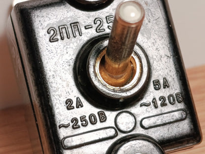 (1Pcs LOT) 2PP-250 Sealed Aviation Switch fro alternating current Luminating
