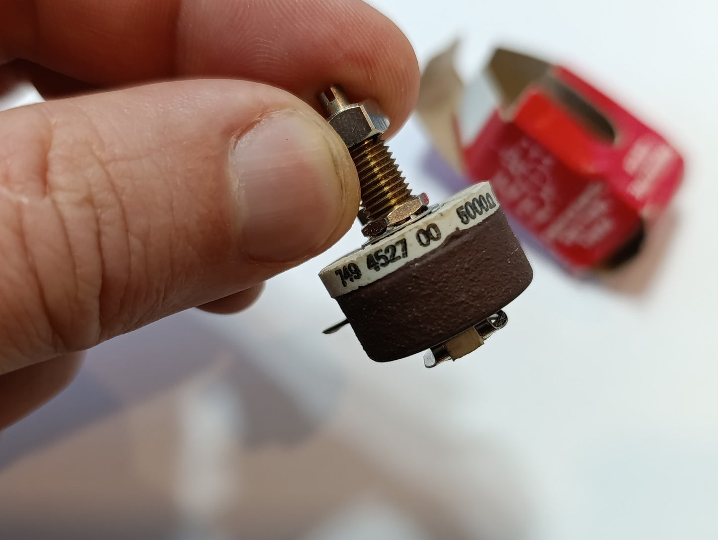 New Ohmite 0123 Model E Rheostat Wirewound Resistor 12-1/2W 5000ohm 0.05A
