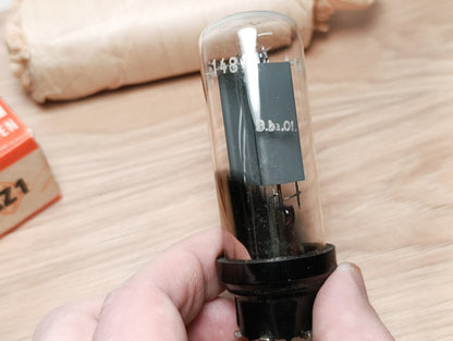 TELEFUNKEN AZ1 FULL-WAVE VACUUM RECTIFIER TUBE NOS = 140NG TAZ1 WE54 RAZ1 VG