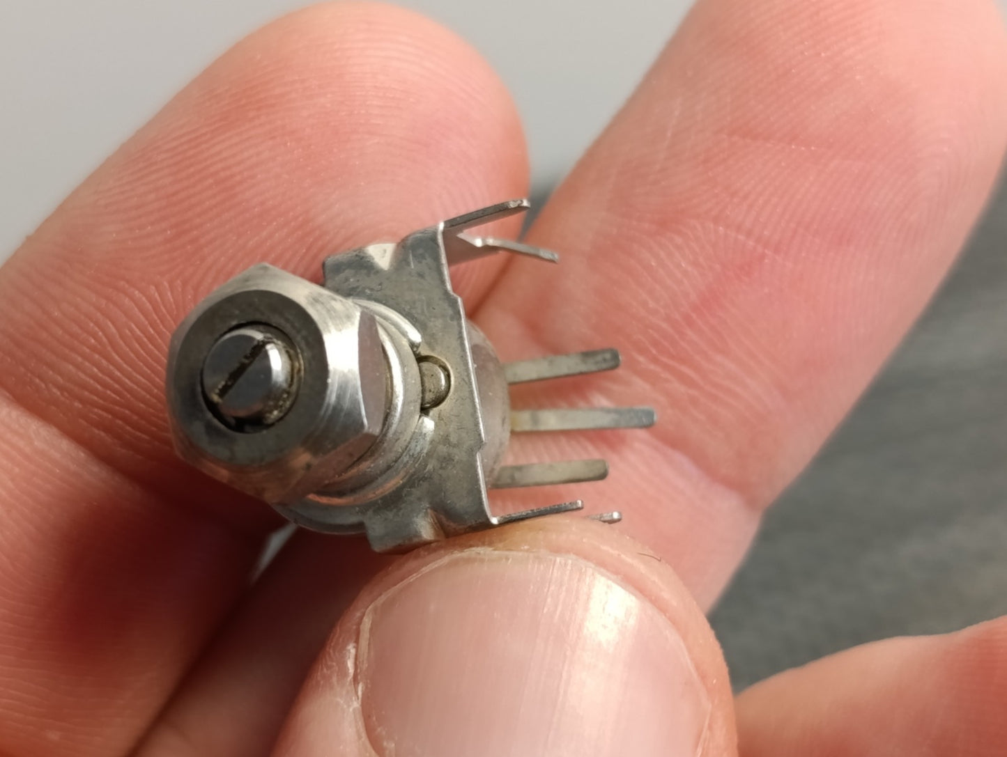 3pcs. LOT potentiometer 100 ohm Potenciometro 100r Linear k9 Dralowid