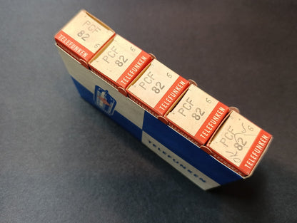 5 pieces PCF82 9U8A 9EA8 9U8 VHF Triode Telefunken Tube Tube NOS / NEW in Box