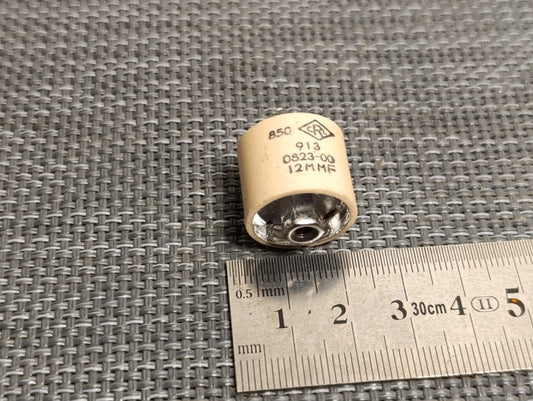 850 CentraLab Doorknob Capacitor 12pf 5KV NPO 5% (NOS) 12MMF 913- 0823-00