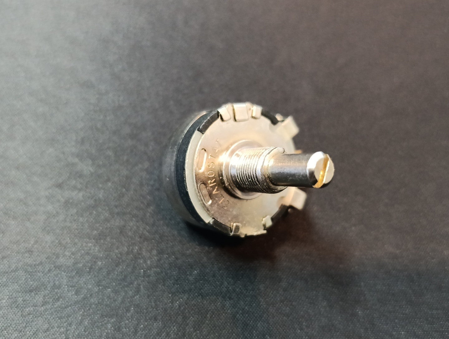 Clarostat 625-7844 Potentiometer 5KΩ 5000ohm 5K RA20NASD502A NEW