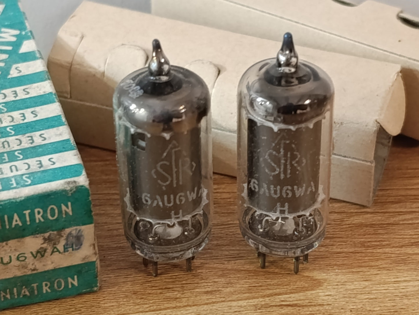 2pscs. 6AU6WAH/6AU6 SFR NOS FRANCE Tube Röhre Lampe TSF Valvola Valve 진공관 真空管