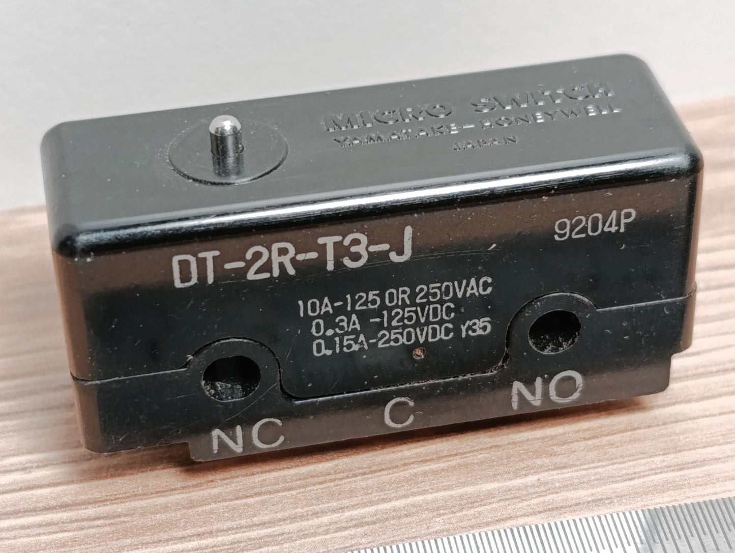 1PC NEW FIT FOR Double blade travel switch micro switch DT-2R-T3-J Yamatake