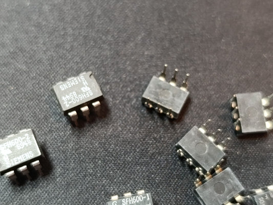 (12 pcs) SFH600-1 - Optocoupler Transistor Output 1-Channel 6-DIP - Siemens