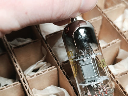 1Pcs.  EABC80 TESLA 60's Audio TRIPLE DIODE-TRIODE DETECTOR TUBE = 6AK NEW NOS
