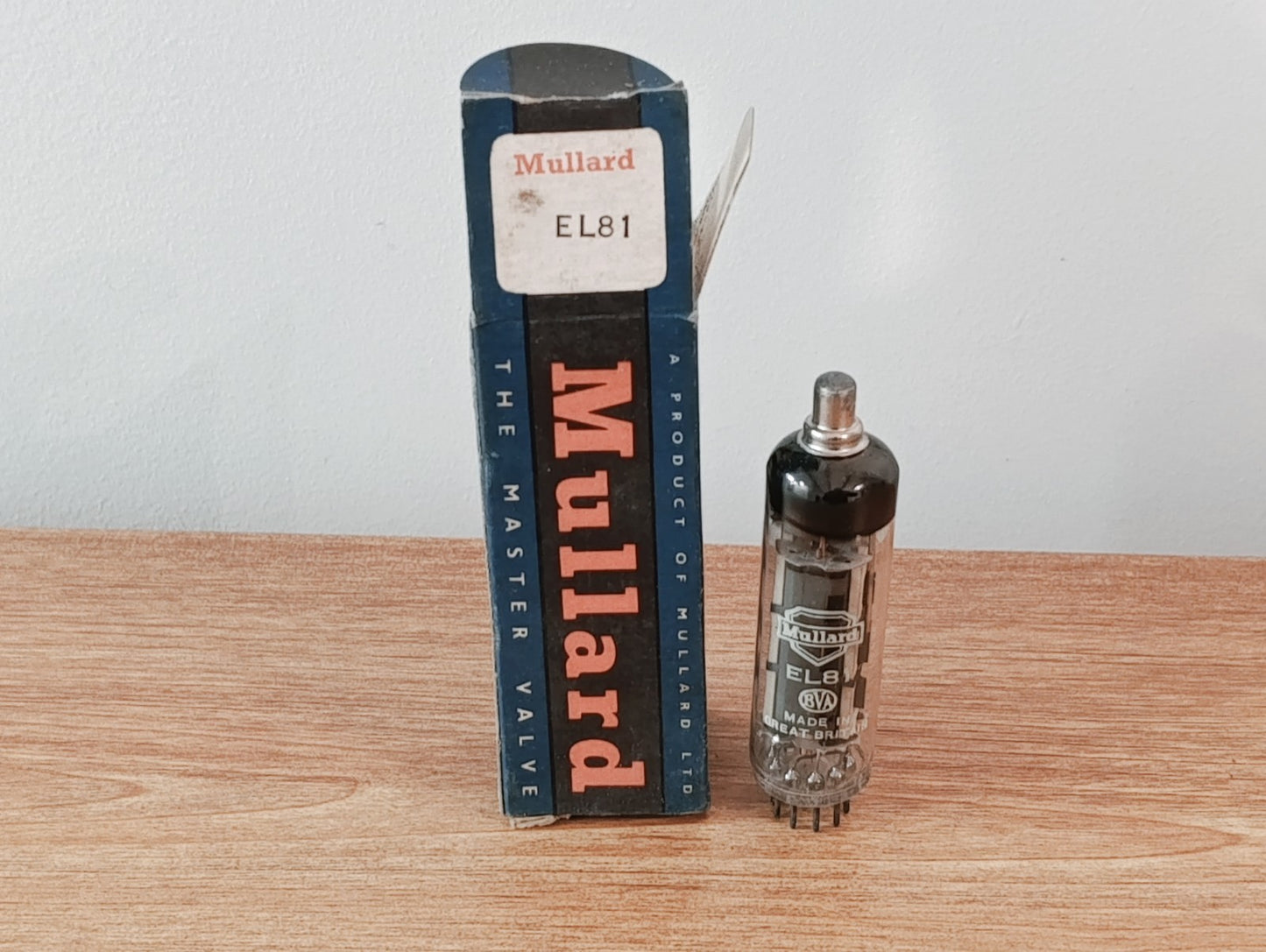 MULLARD EL81 (similar 6CJ6 CV2721) Valve Tube (1 Piece.) NOS NIB