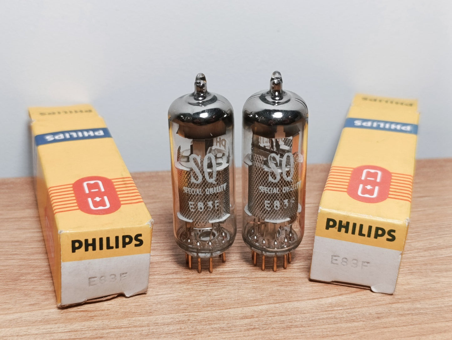 2 Pieces SQ E83F Philips Special Quality Gold Pins NOS Valve Tube NIB Heerlen