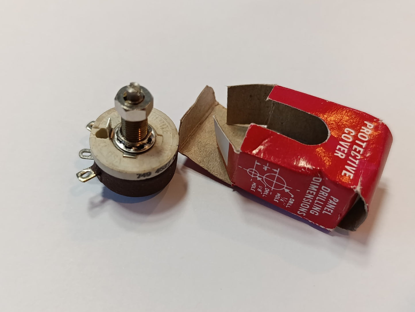 New Ohmite 0123 Model E Rheostat Wirewound Resistor 12-1/2W 5000ohm 0.05A