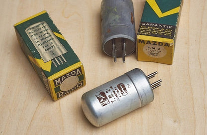 2pcs. TM2 T.M.2 MAZDA SIMILAR to RE084 K TELEFUNKEN TRIODE TUBE VALVE RÖHRE NOS