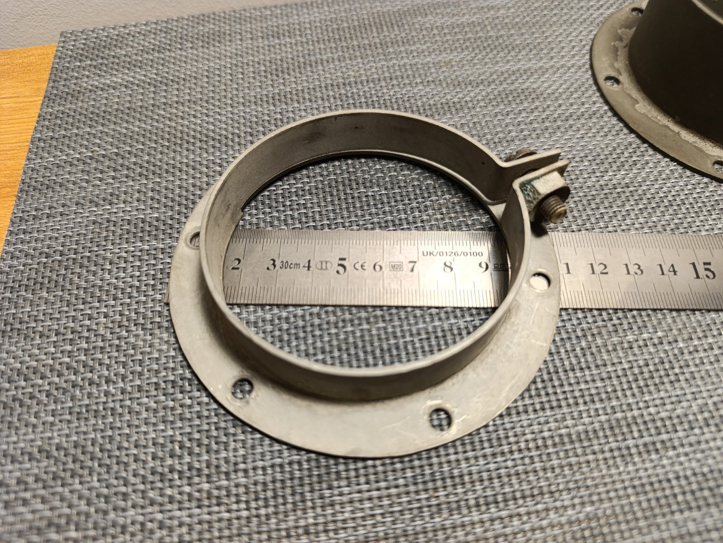 FM2D and FM2B Vacuum Capacitor Mounting Flange EEV USED