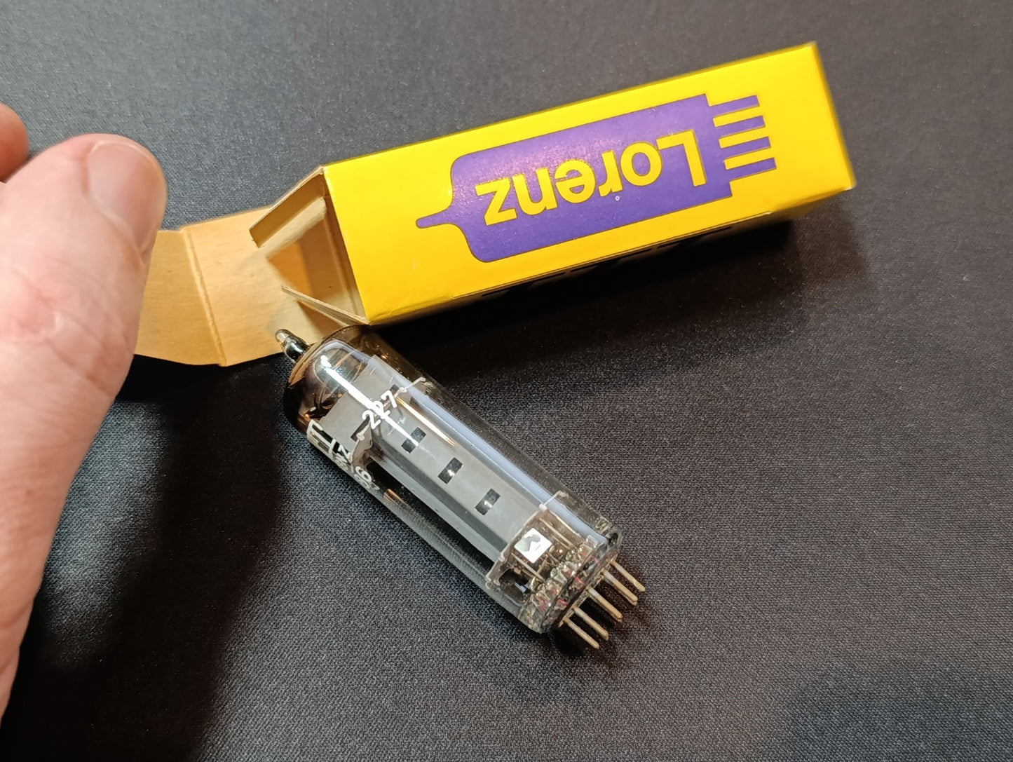 Lorenz ITT EL86 EL 86 6CW5 Vacuum Amp Pentode NOS NIB (1Pcs.)