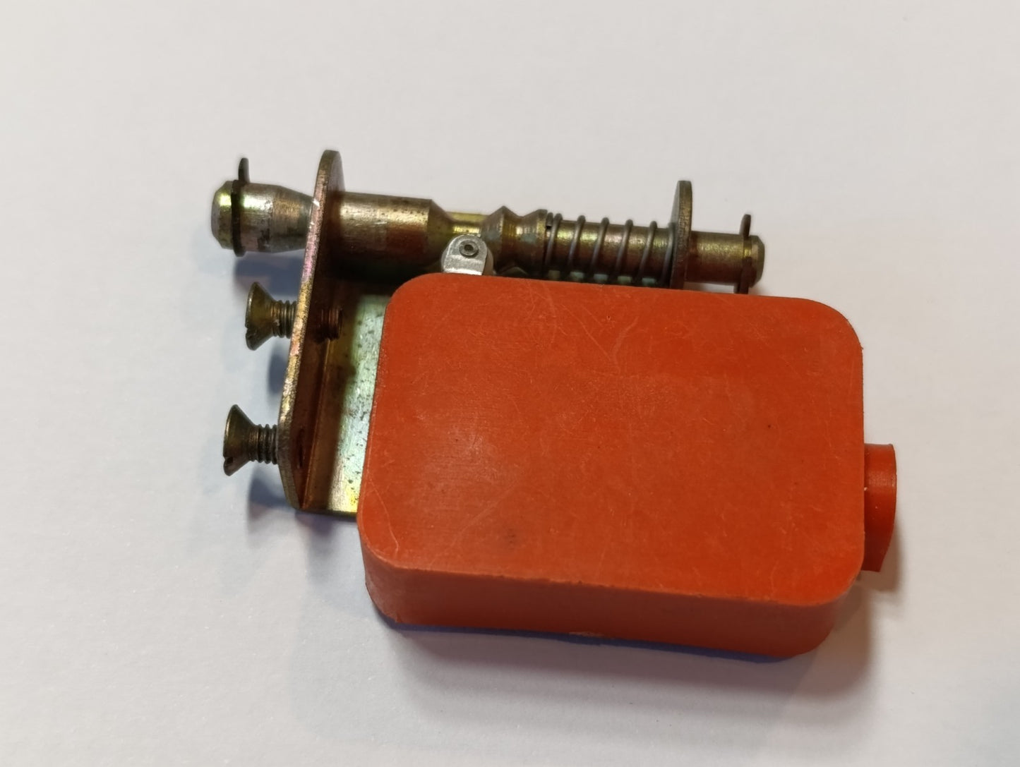 Saia- Burgess Micro Switch Plunger SPDT 10A 250V -55 +85 C DS4UL