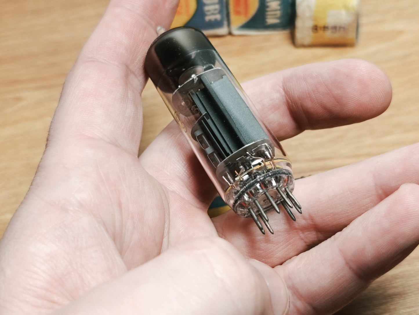 4 PCS 6F5P (6VG8, ECL85) NEW TRIODE PENTODE VACUUM TUBE NOS