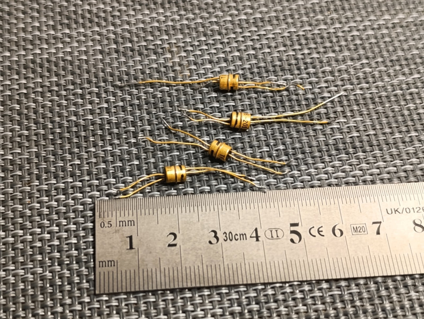TIL108 Opto Isolator? Gold Plated Thru Hole Semiconductors Qty 4Pcs USED