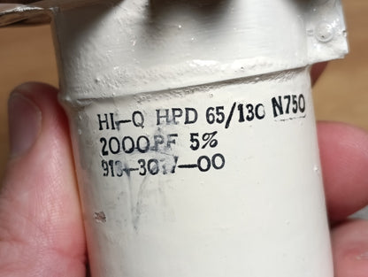 913-3017-00 HI-Q HPD 65/130 N75 Feed -Thru Capacitor 2000pf 5kv 5%  1pcs + Stand