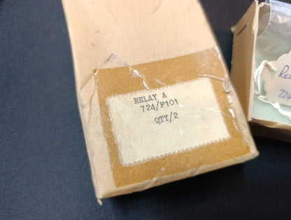 (2Pcs.) LOT Siemes 724 F101 V23154 RELAY C0724-F101 NOS NEW