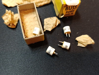 NEW BUSS Fuses GMW 3/4 (4Pcs. LOT) NOS