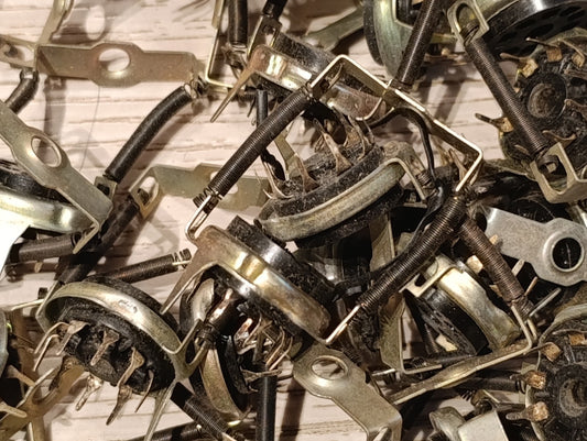 10pcs. soviet tube socket NEW NOS 9pin PCS mount with springs
