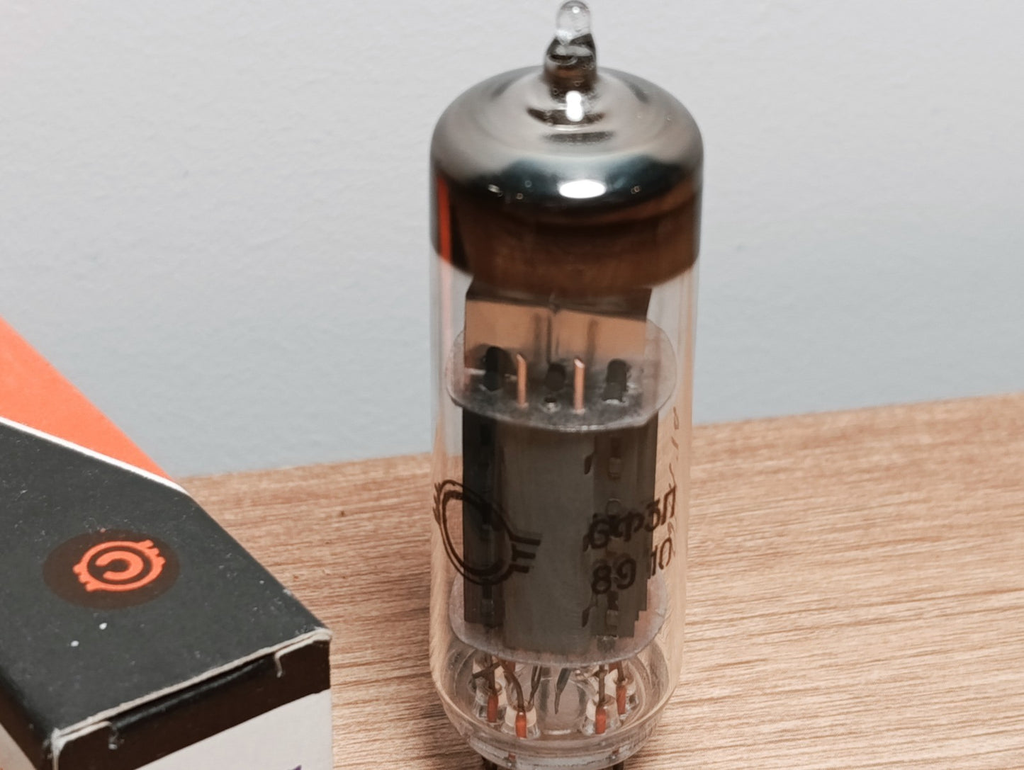 1Pcs. 6F3P / 6Ф3П ~6BM8 ~ECL82 Triode-Pentode Tube – NOS  – Original box NIB