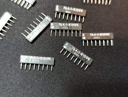 (68 pcs). Dale/ Vis698-3-R100K Ceramic Resistor Bridge 100k Ohm DIP New NOS