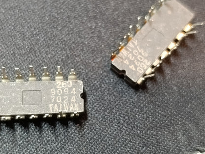 (7 pcs) Philco D9094 U920951 microprocessor DIP New NOS
