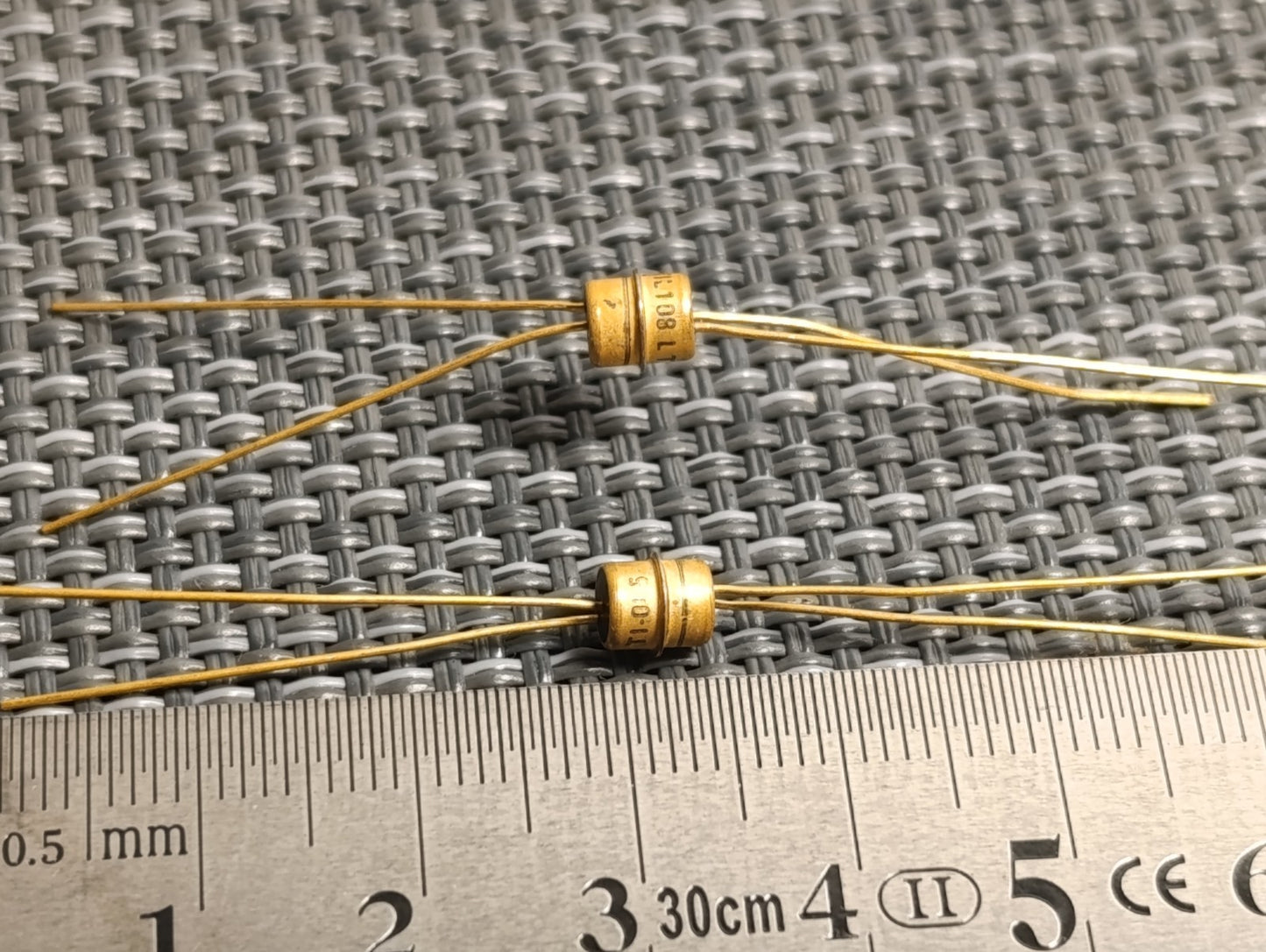 TIL108 Opto Isolator? Gold Plated Thru Hole Semiconductors Qty 2 NOS