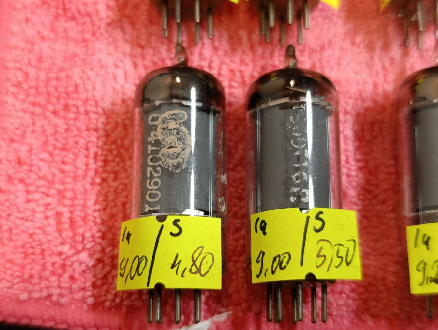 Matched Pair 6AU6 Telefunken EF94 diamond tube D getter West Germany USED (2pcs)