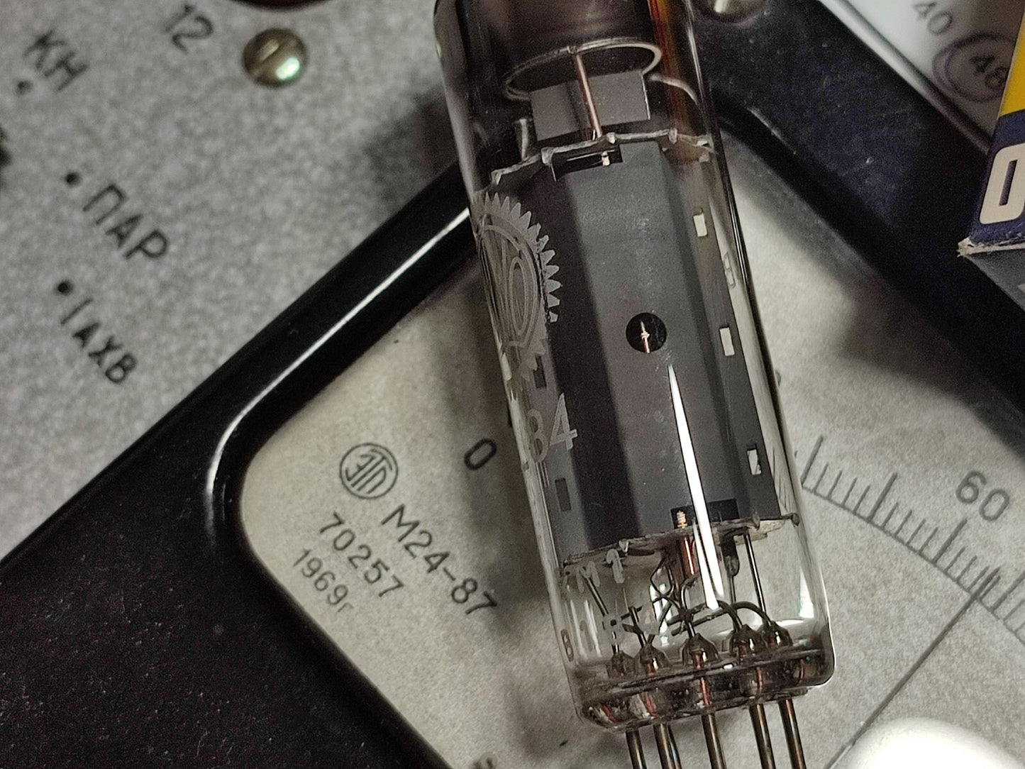 EL84 6BQ5 Mullard - NOS NIB Blackburn branded Valvo Radio Tube