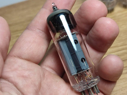 4PCS 6P43P-E ( SIMILAR TO EL86 / EL84 ) OUTPUT pentode NOS NEW TUBES