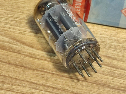 1x ECC83 TELEFUNKEN TUBE NOS FACTORY SEALED NEW BOXED (One Tube Only)