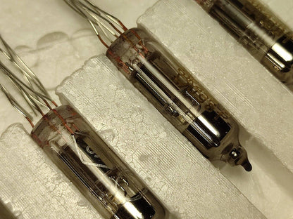 6 Stück 6J45B-V / 6Zh45B-V Miniatur-HF-Pentodenröhren UdSSR NOS